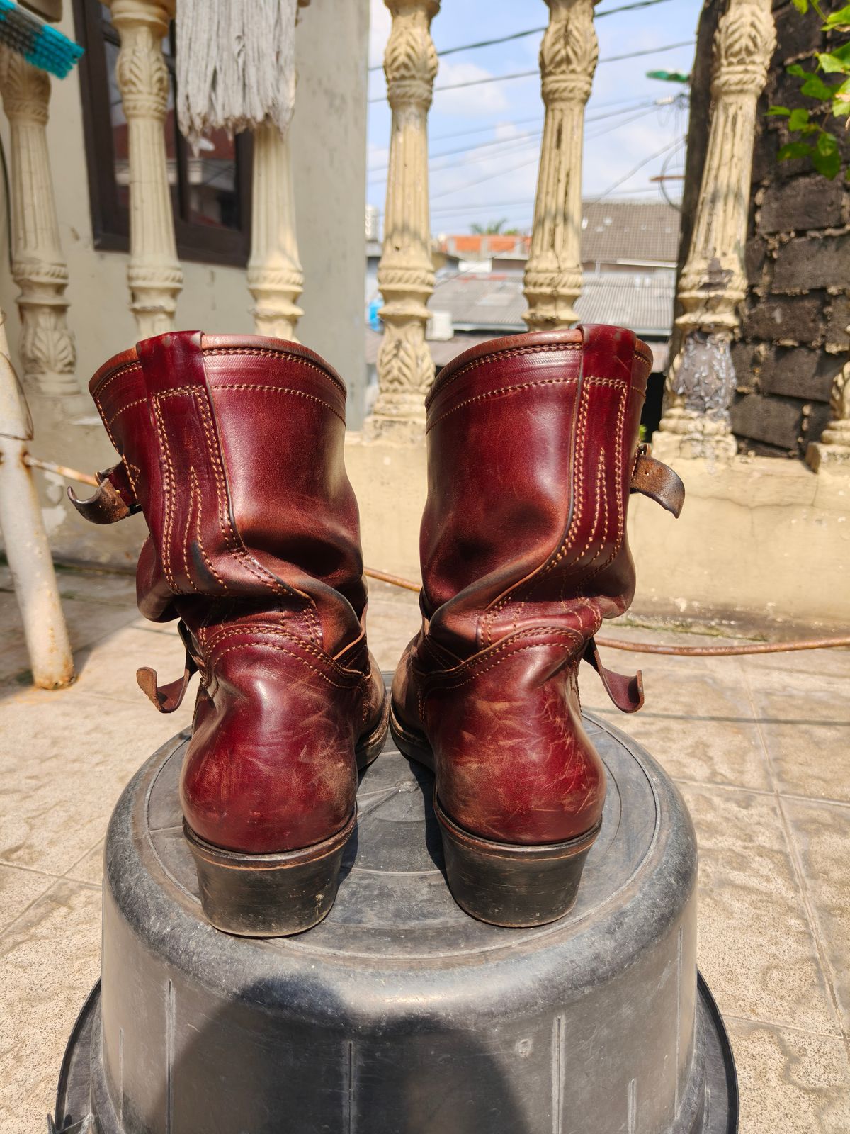 Photo by notyourordinaryfade on April 3, 2026 of the Briselblack The Keeper 'Type 3' Engineer Boots in Maryam Toscanello Horsebutt Overdyed Oxblood.