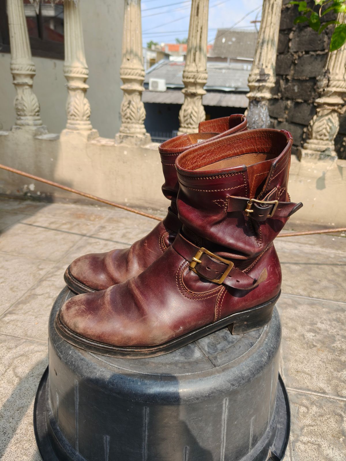 Photo by notyourordinaryfade on April 3, 2026 of the Briselblack The Keeper 'Type 3' Engineer Boots in Maryam Toscanello Horsebutt Overdyed Oxblood.