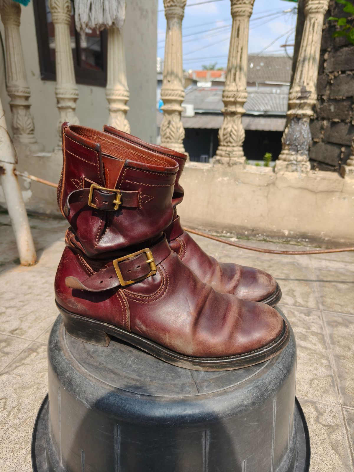 Photo by notyourordinaryfade on April 3, 2026 of the Briselblack The Keeper 'Type 3' Engineer Boots in Maryam Toscanello Horsebutt Overdyed Oxblood.