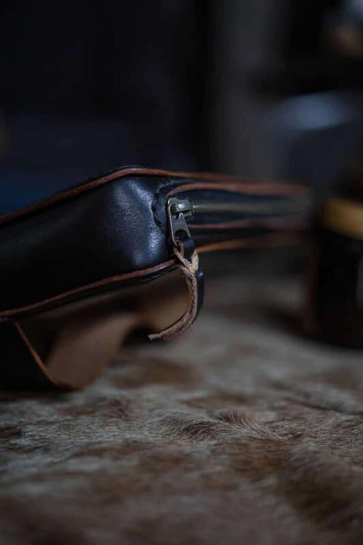 Photo by GOGOGO97 on September 27, 2025 of the SYH GOODS Bentenyama II Pouch in Badalassi Carlo Black Minerva.