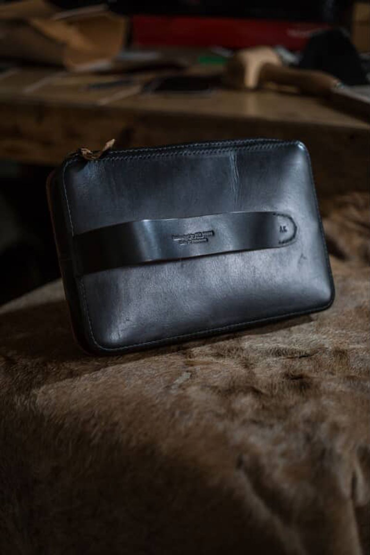 Photo by GOGOGO97 on September 27, 2025 of the SYH GOODS Bentenyama II Pouch in Badalassi Carlo Black Minerva.