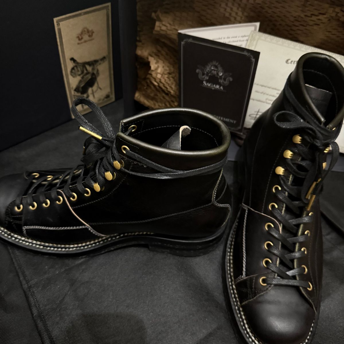 Photo by GOGOGO97 on October 19, 2025 of the Sagara Cordmaster in Badalassi Carlo Oliva Minerva Overdyed Black & Conceria Cloe Superlux Horsebutt Overdyed Black.