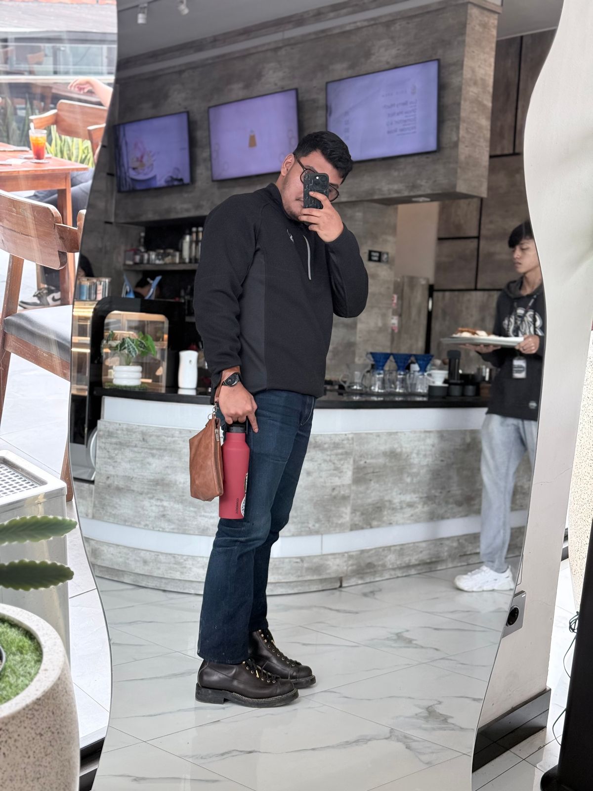 Photo by GOGOGO97 on October 24, 2025 of the Sagara Cordmaster in Badalassi Carlo Oliva Minerva Overdyed Black & Conceria Cloe Superlux Horsebutt Overdyed Black.