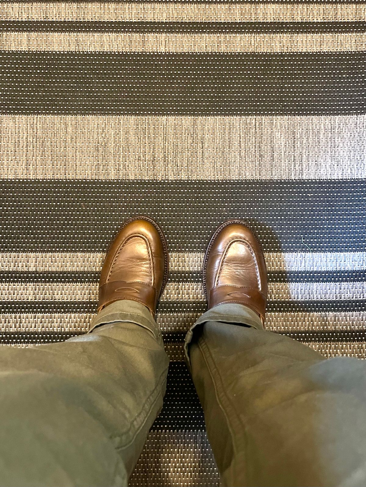 Photo by jct on June 24, 2026 of the Grant Stone Traveler Penny in Horween Dark Olive Chromexcel.
