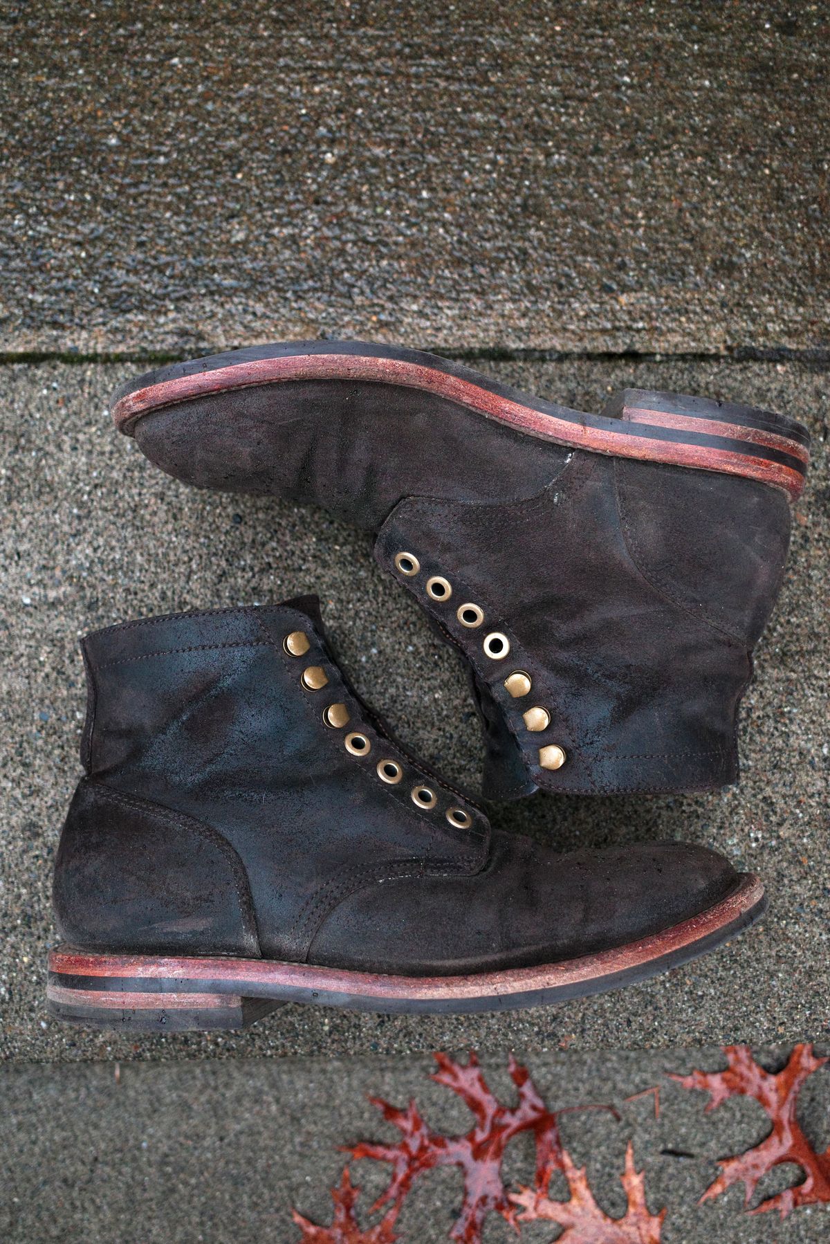 Photo by jct on April 1, 2026 of the Grant Stone Diesel Boot in C.F. Stead Earth Waxy Commander Suede.