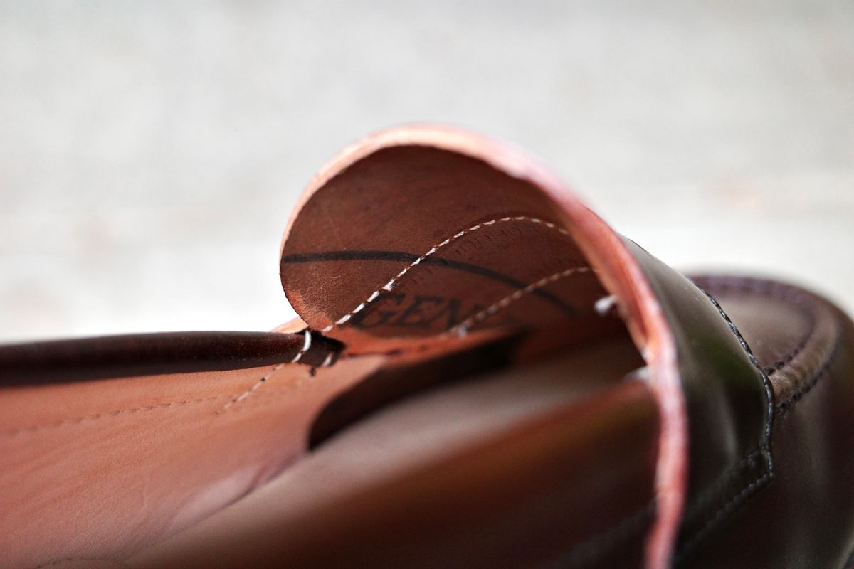 Photo by jct on May 14, 2026 of the Grant Stone Traveler Penny in Horween Maduro Shell Cordovan.
