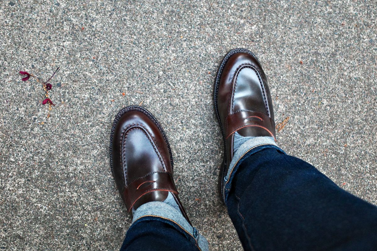 Photo by jct on May 14, 2026 of the Grant Stone Traveler Penny in Horween Maduro Shell Cordovan.