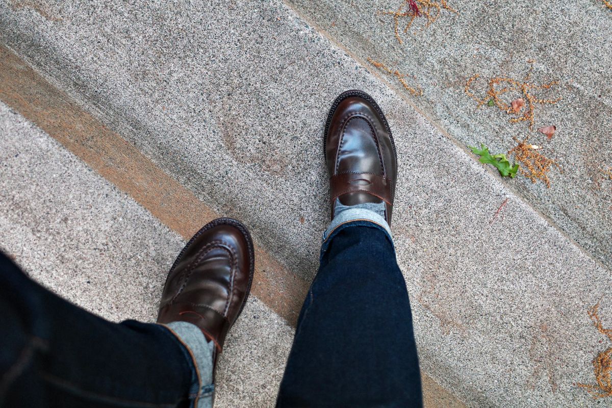 Photo by jct on May 14, 2026 of the Grant Stone Traveler Penny in Horween Maduro Shell Cordovan.