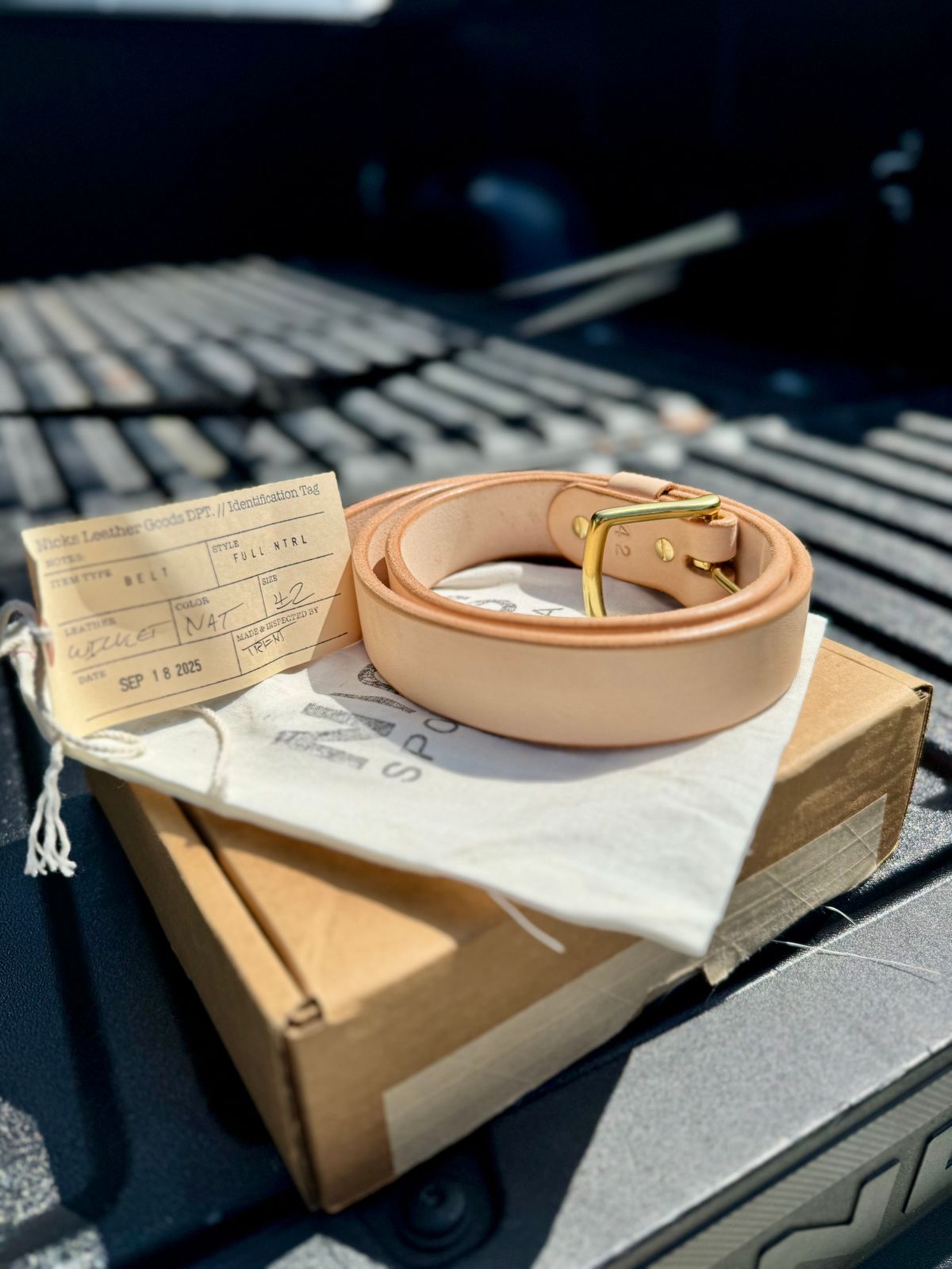 Photo by 10thMTNDM on October 1, 2025 of the Nicks Full Natural Belt in Wickett & Craig Natural Veg Tan.