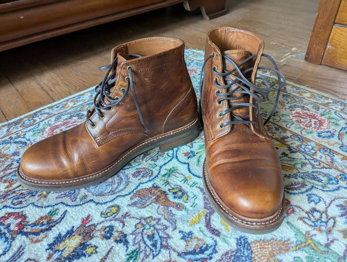 Photo by pilechko on September 15, 2025 of the Caswell Boot Company Lisbon in C.F. Stead Caramel Classic Oiled Shoulder.