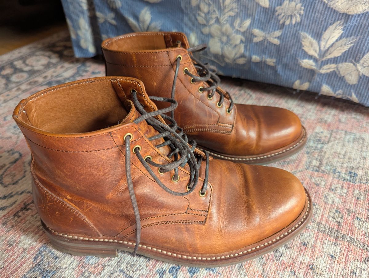 Photo by pilechko on October 1, 2025 of the Caswell Boot Company Lisbon in C.F. Stead Caramel Classic Oiled Shoulder.