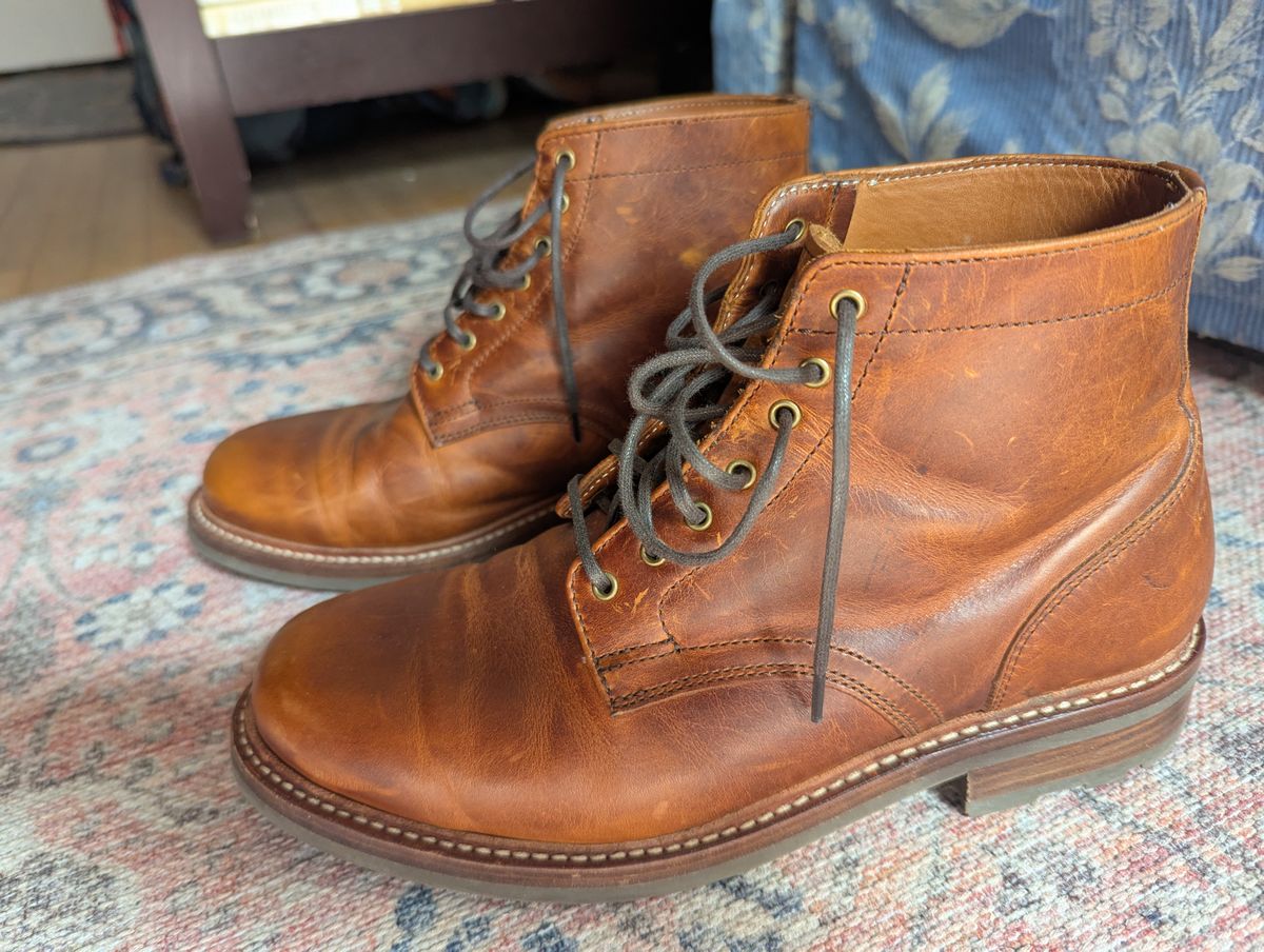 Photo by pilechko on October 1, 2025 of the Caswell Boot Company Lisbon in C.F. Stead Caramel Classic Oiled Shoulder.