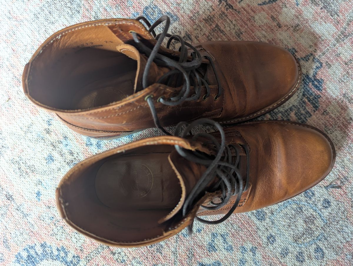Photo by pilechko on October 1, 2025 of the Caswell Boot Company Lisbon in C.F. Stead Caramel Classic Oiled Shoulder.