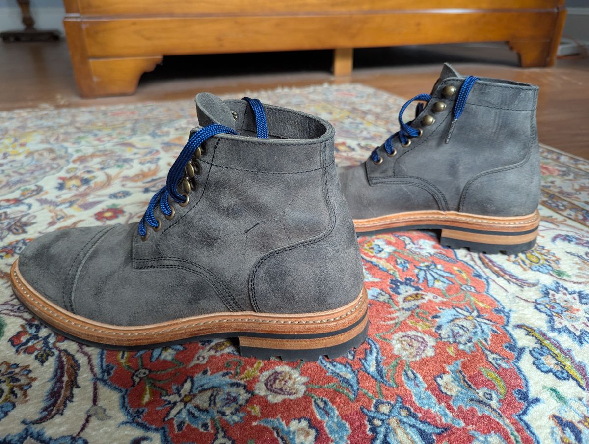 Photo by pilechko on November 3, 2025 of the Parkhurst The Richmond in C.F Stead Glacier Rambler.