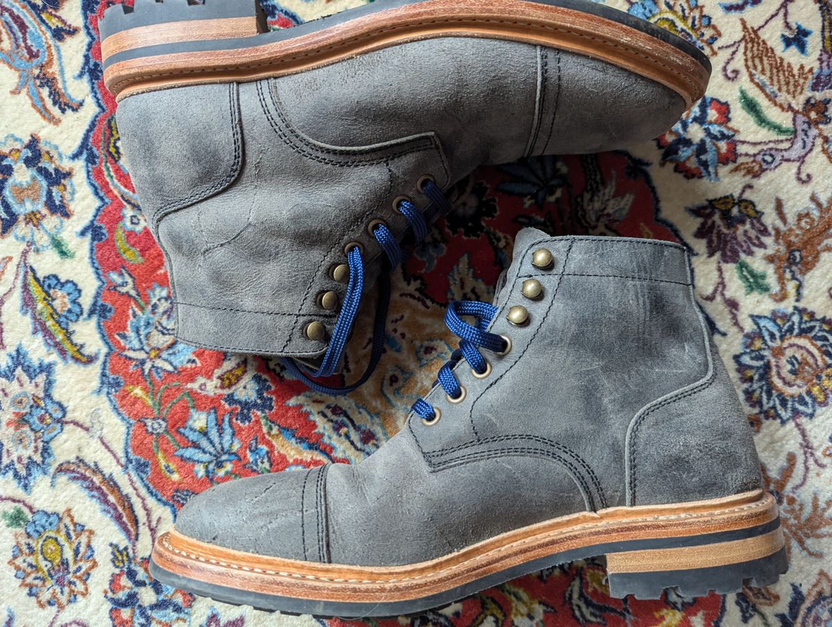 Photo by pilechko on November 3, 2025 of the Parkhurst The Richmond in C.F Stead Glacier Rambler.