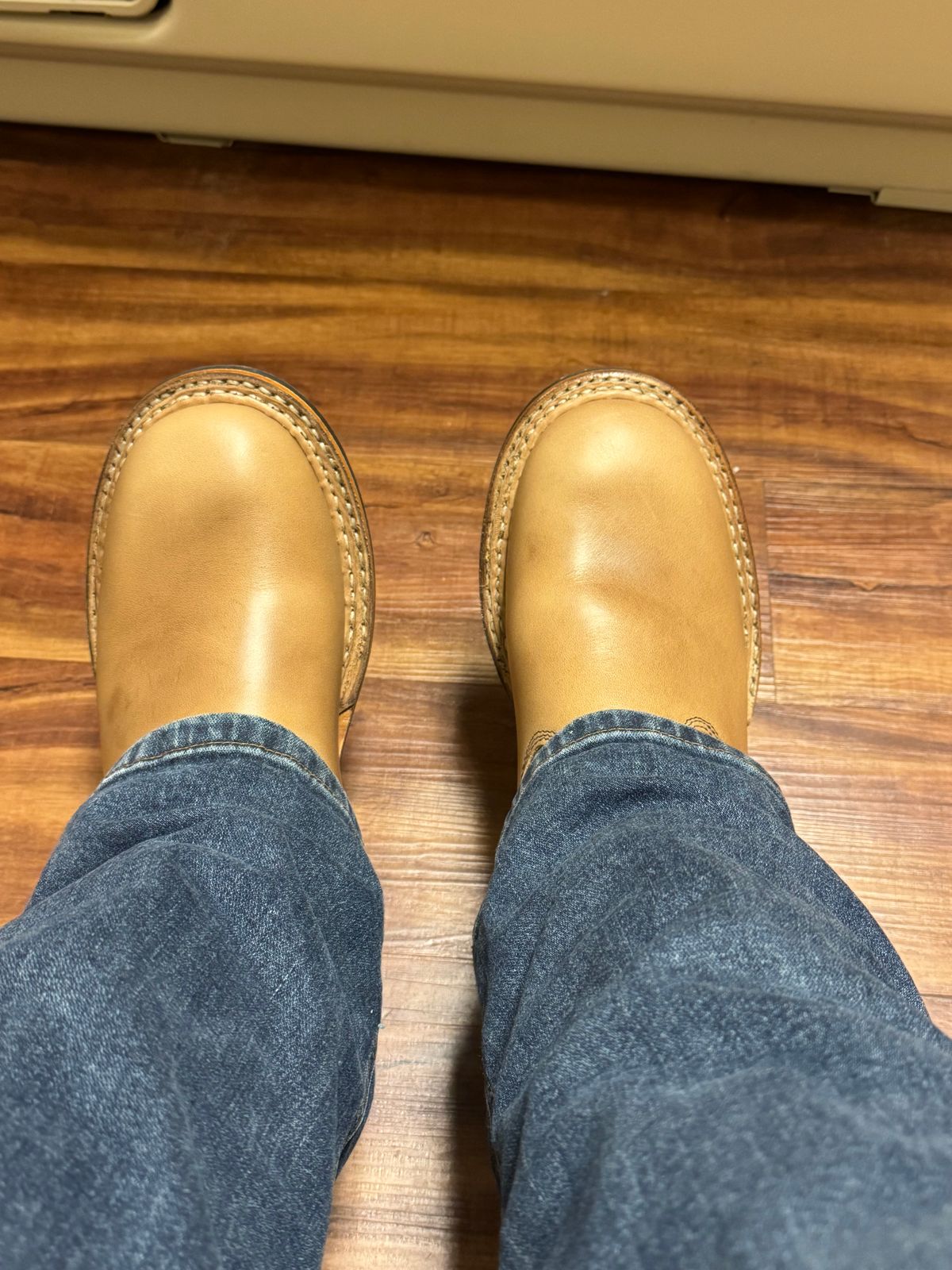 Photo by vlskelton on November 12, 2025 of the White's Nomad Engineer Boots in Horween Natural Chromexcel.