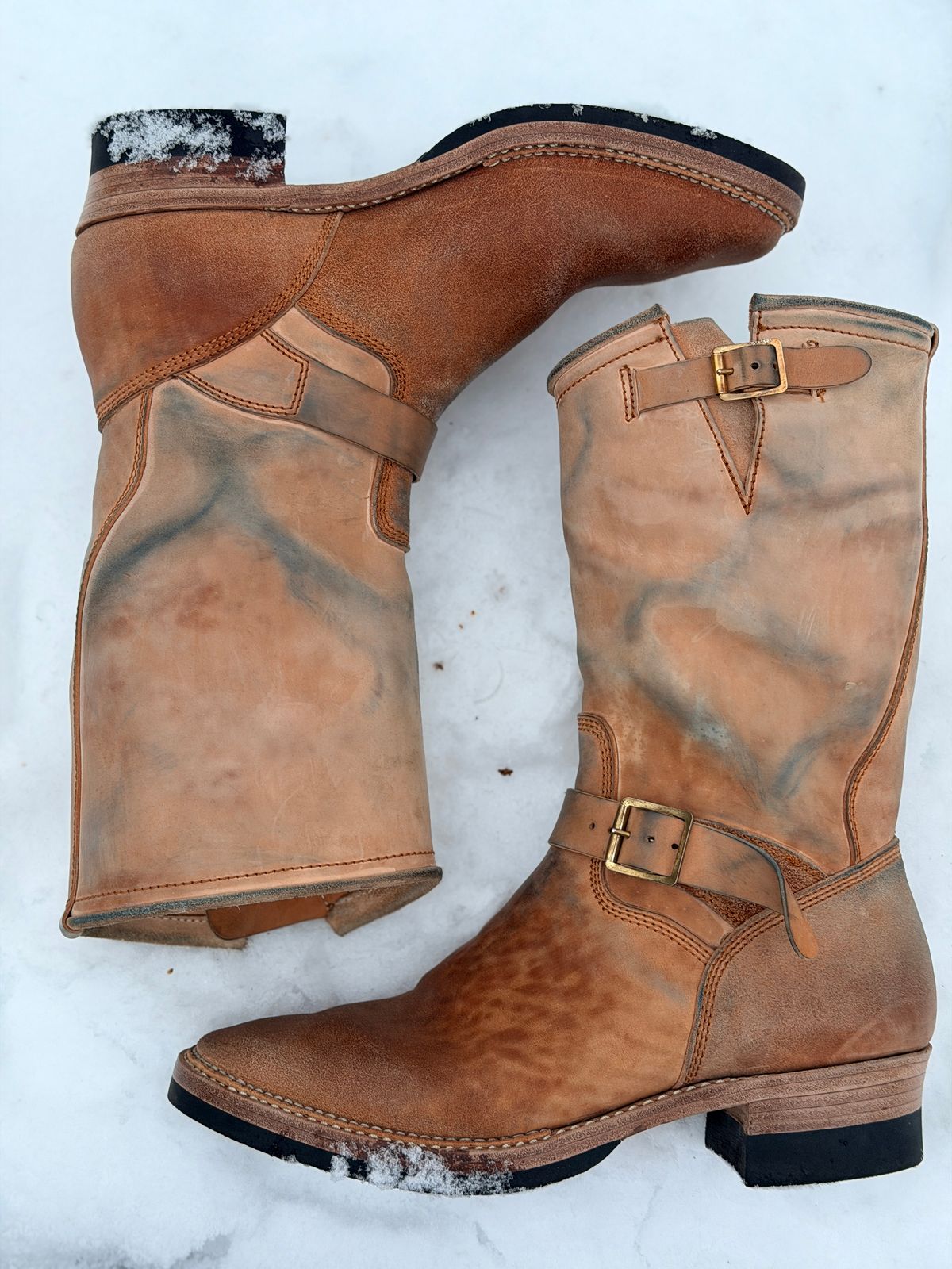 Photo by Ayam on January 4, 2026 of the Kiattoko Handmade El Tippo in Italian Crust Horsebutt.