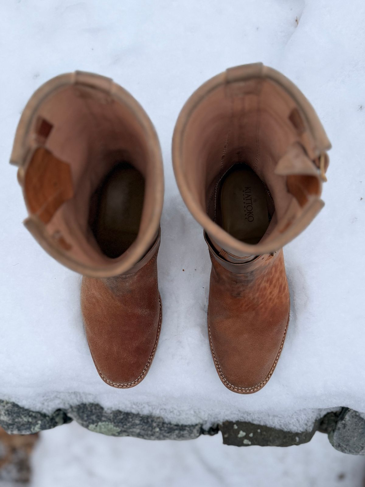 Photo by Ayam on January 4, 2026 of the Kiattoko Handmade El Tippo in Italian Crust Horsebutt.