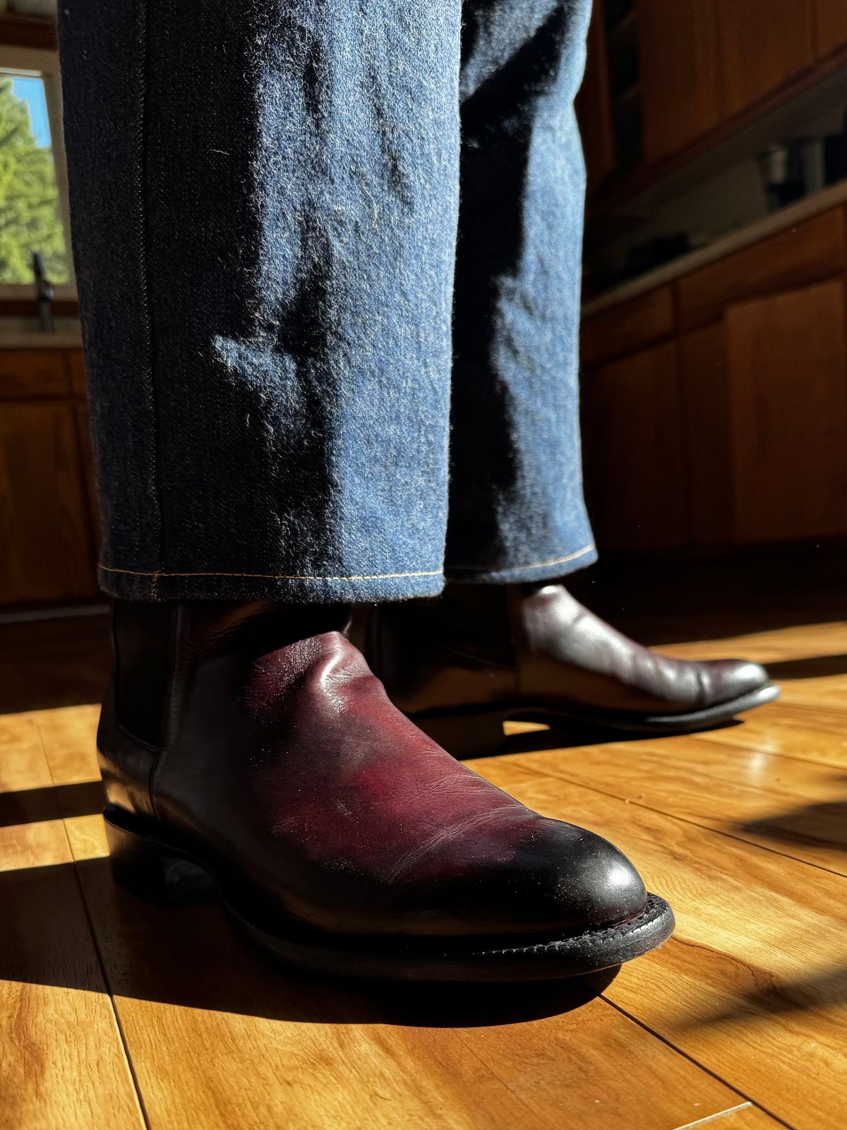 Photo by cason on August 19, 2025 of the Lucchese Grayson in Black Cherry Royal Calf.