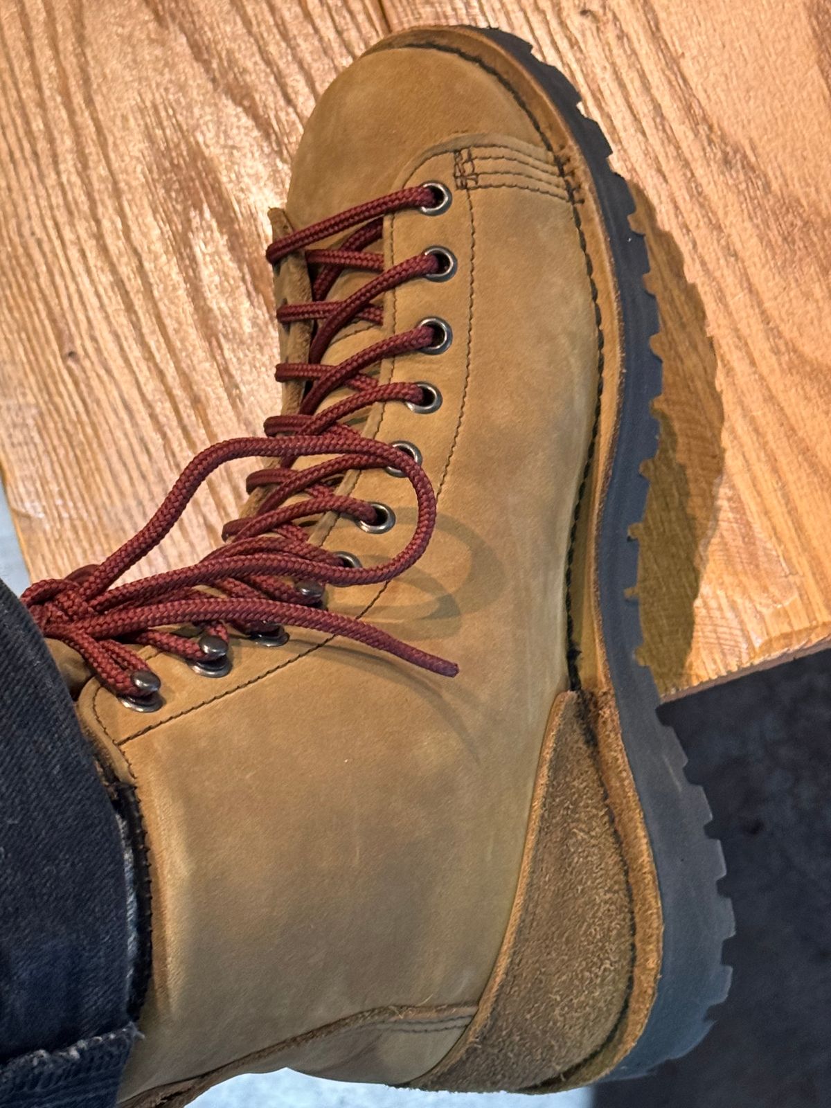 Photo by cason on January 31, 2025 of the Danner Elk Hunter in Unknown Nubuck.