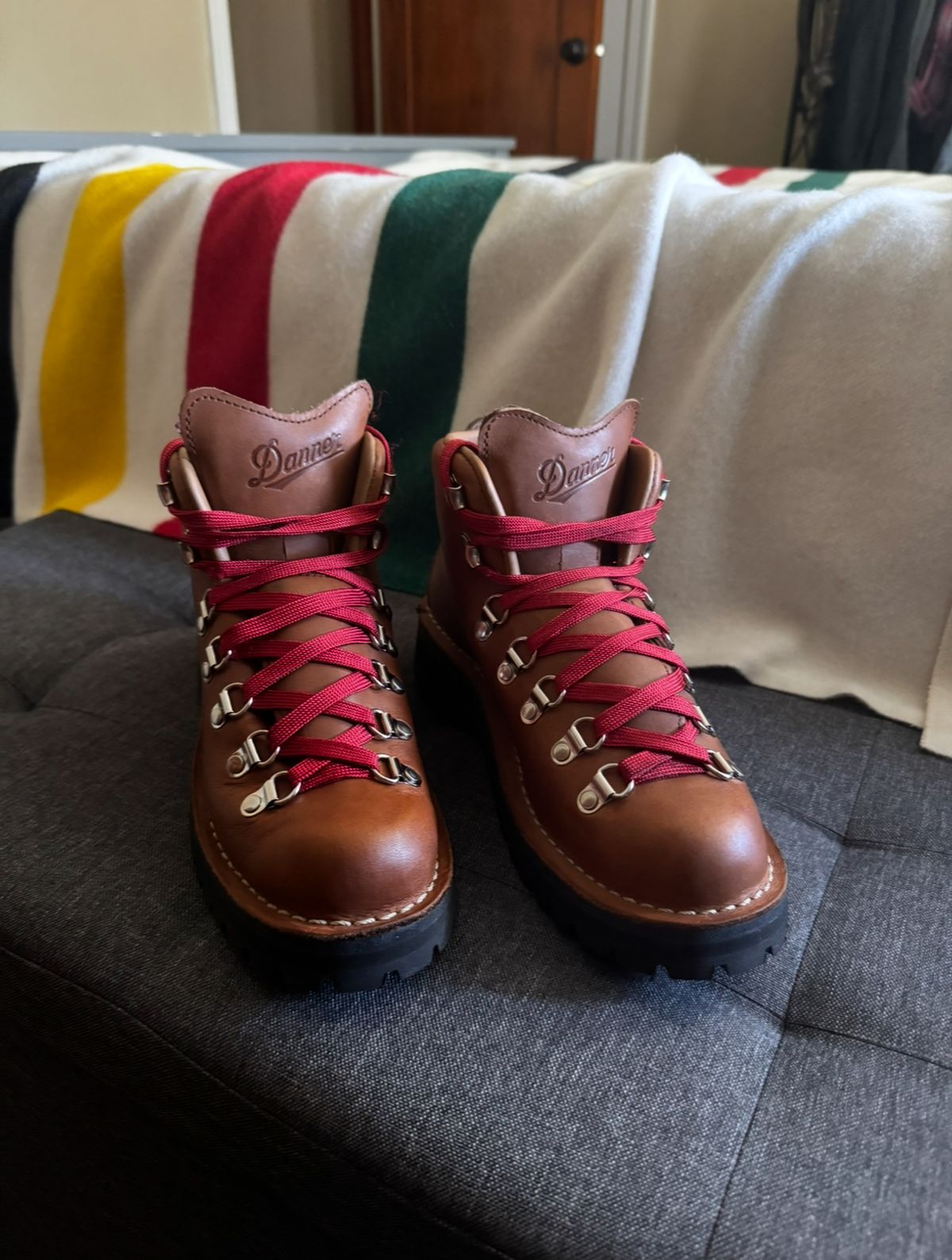 Photo by cason on July 5, 2025 of the Danner Mountain Light in Cascade Clovis Full Grain.