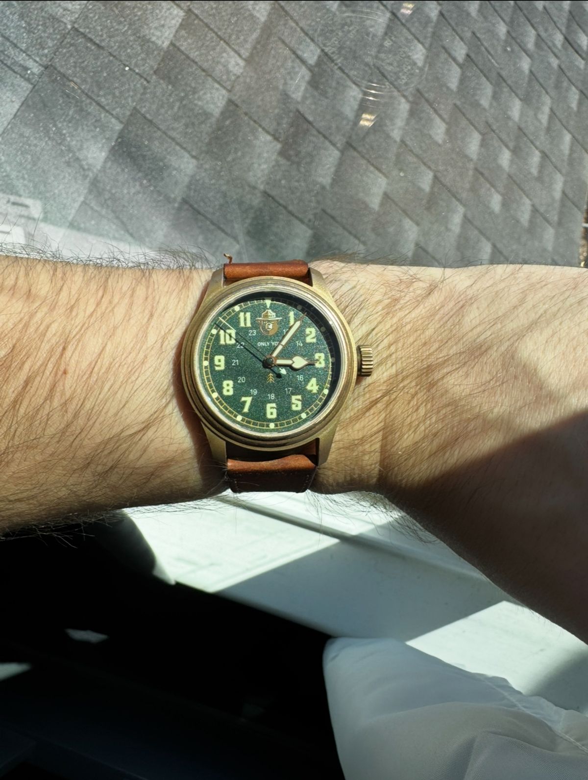 Photo by cason on July 5, 2025 of the Vero Watch Company Smoky 80th Anniversary, Forest Green in Unknown Leather.