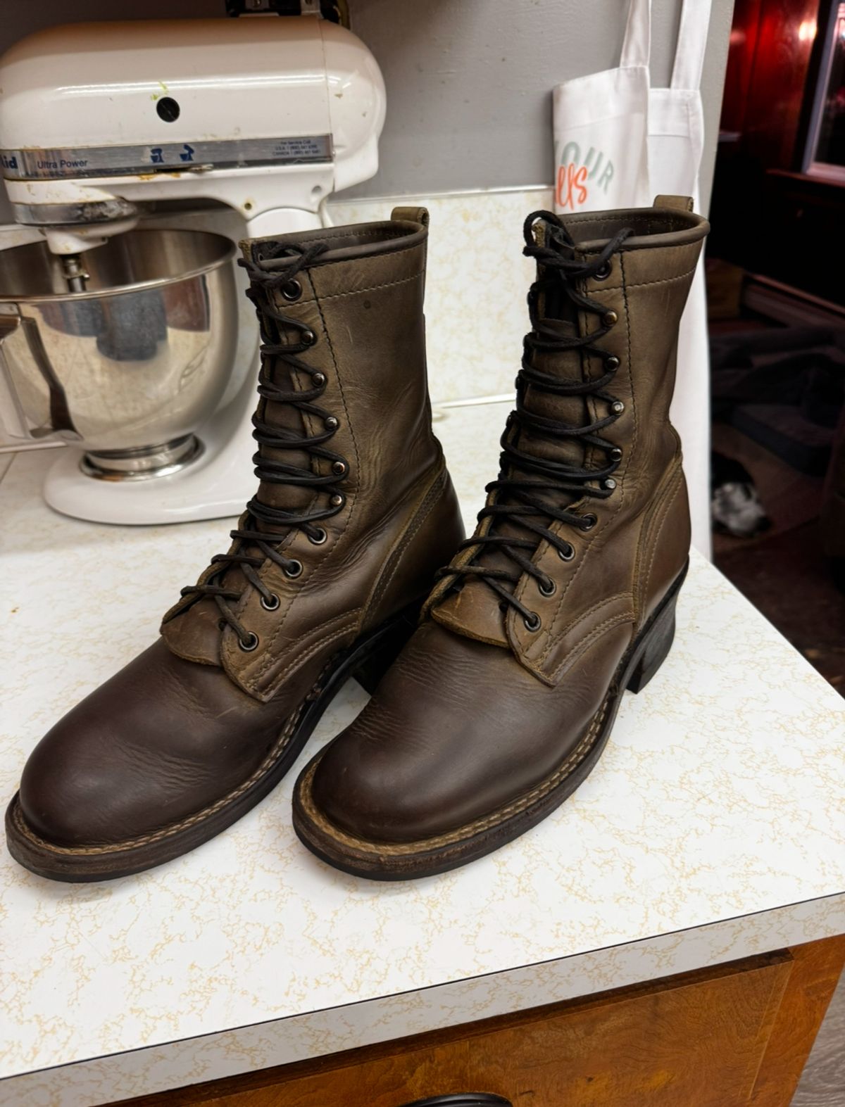 Photo by cason on November 10, 2024 of the Nicks Lace Up Heritage in Horween Steel Predator.