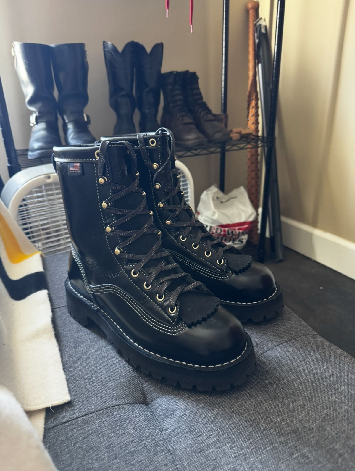 Photo by cason on July 5, 2025 of the Danner Super Rain Forest in Black Full Grain.
