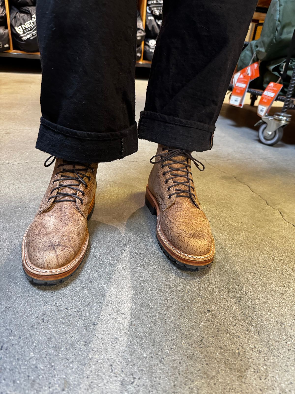 Photo by cason on October 22, 2025 of the White's Stevens (Plain Toe) in Gallun Sandy Waxed Wild Boar.