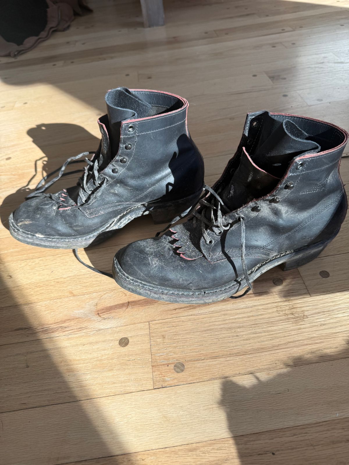 Photo by Oldskoolcowboy on December 5, 2025 of the White's Rose Anvil Sundance in Blood Core.