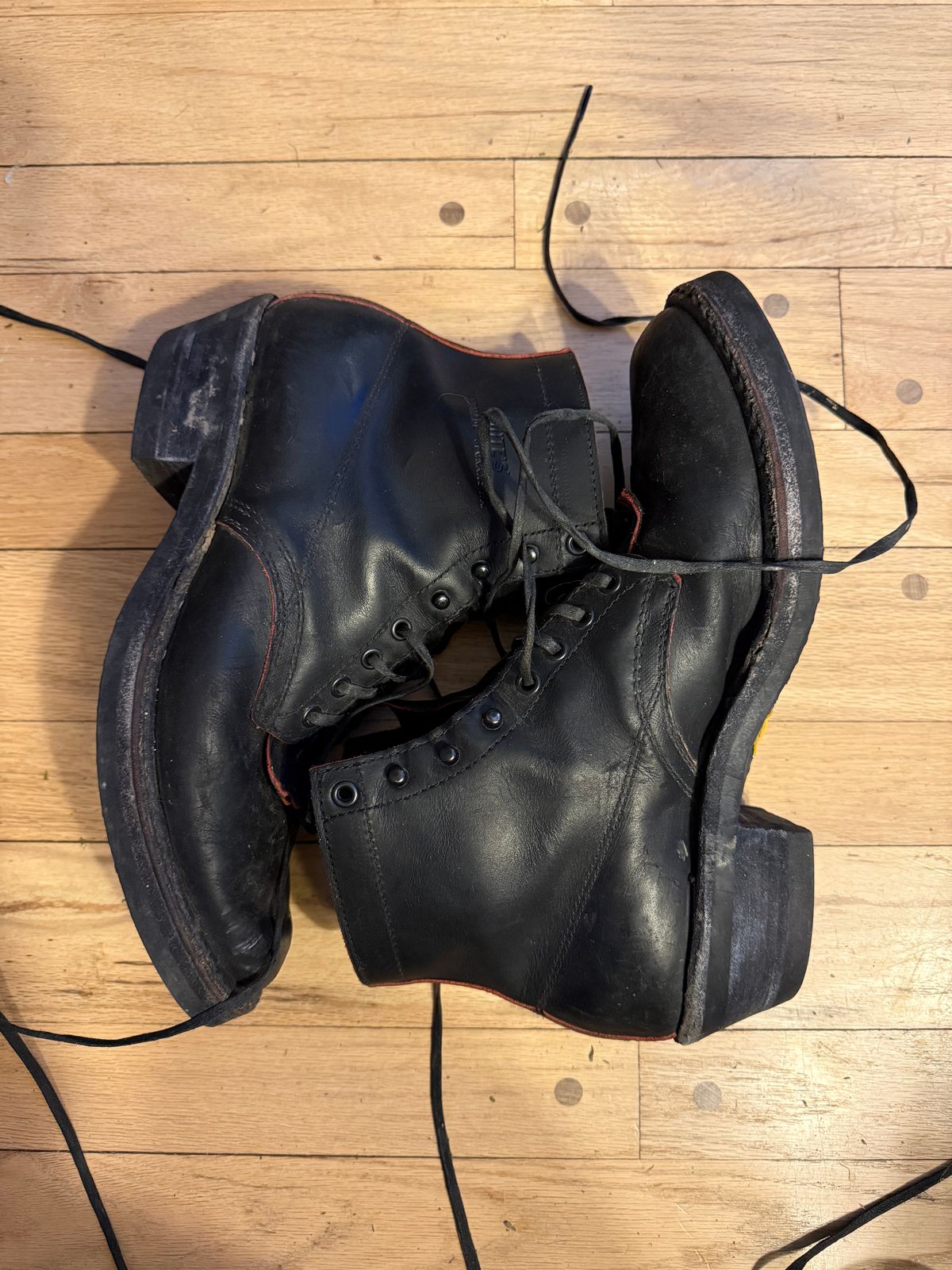 Photo by Oldskoolcowboy on February 5, 2026 of the White's Rose Anvil Sundance in Blood Core.