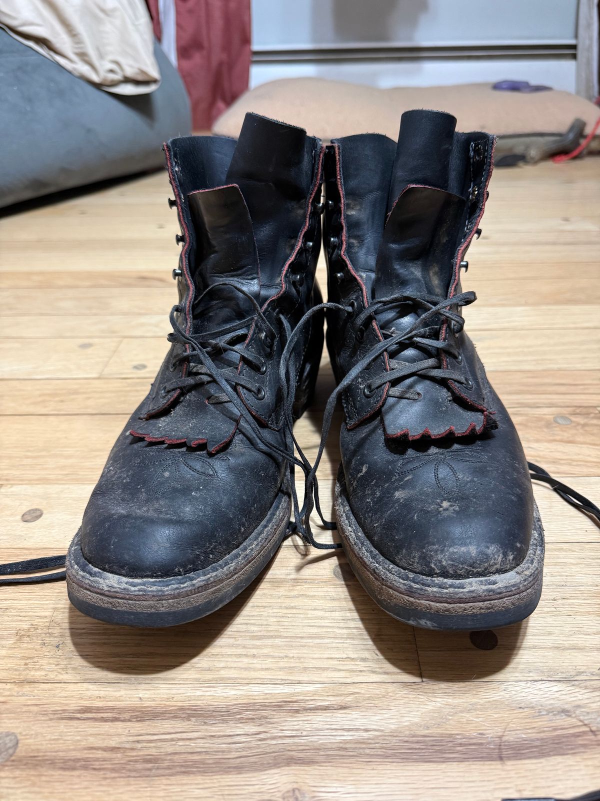 Photo by Oldskoolcowboy on April 5, 2026 of the White's Rose Anvil Sundance in Blood Core.