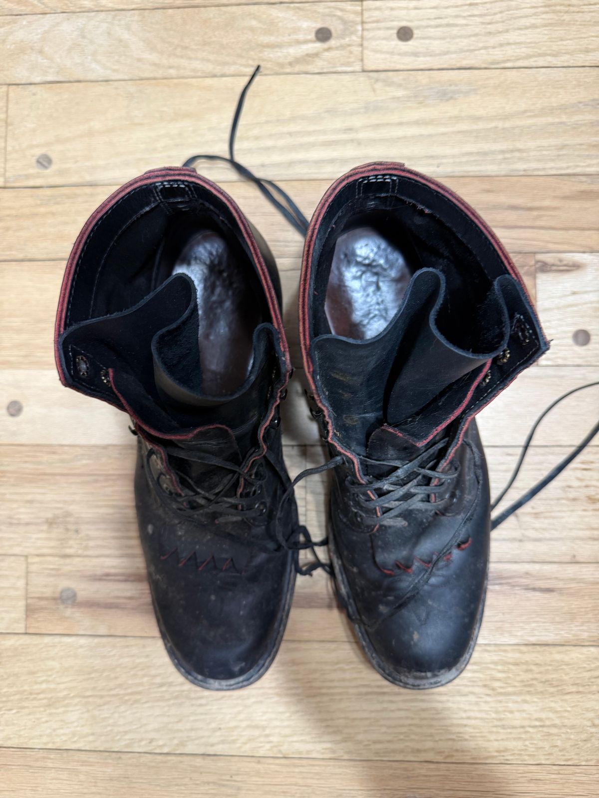 Photo by Oldskoolcowboy on April 5, 2026 of the White's Rose Anvil Sundance in Blood Core.