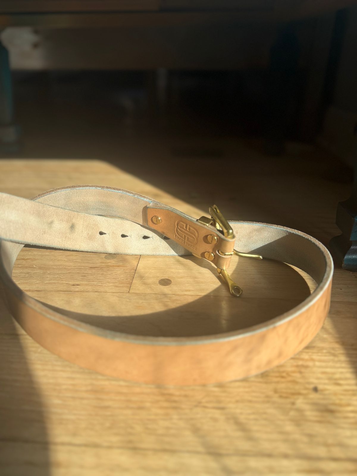 Photo by Oldskoolcowboy on December 5, 2025 of the Brass Blade Custom in J&FJ Bakers Oak Bark Bridle Butt 14oz.