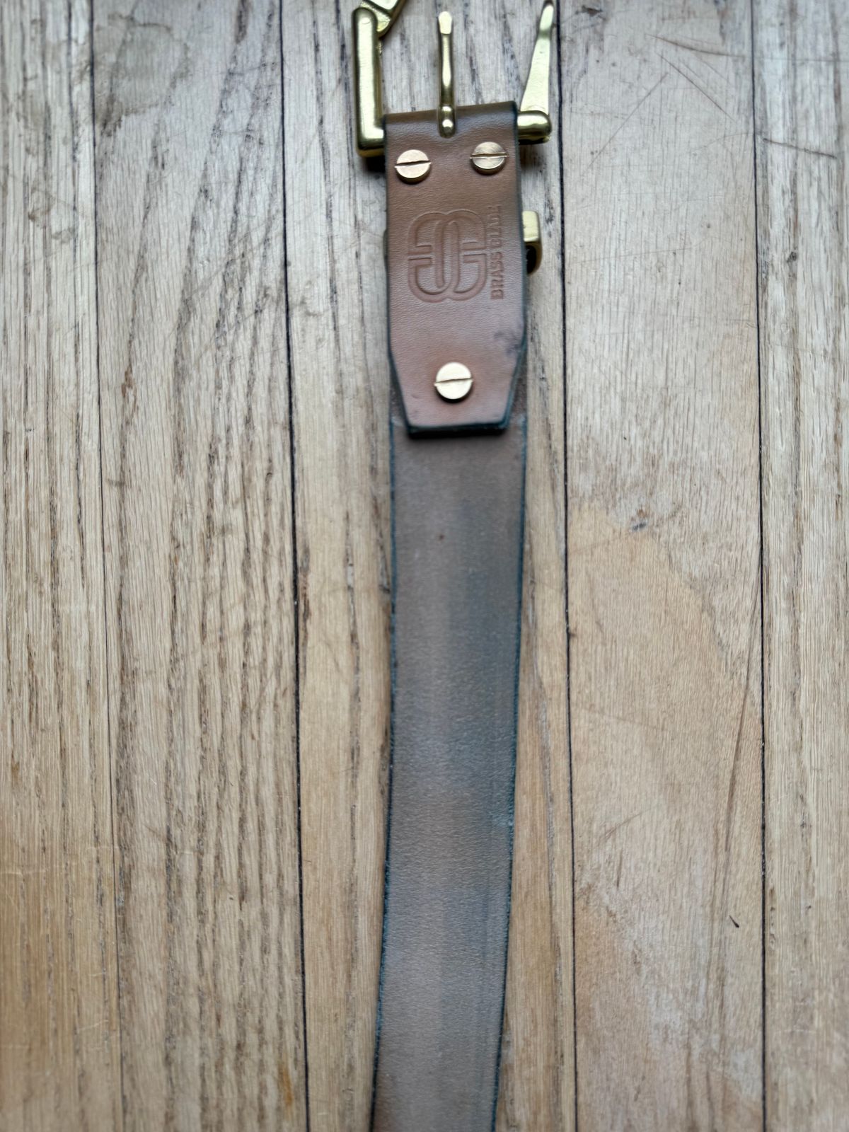 Photo by Oldskoolcowboy on January 5, 2026 of the Brass Blade Custom in J&FJ Bakers Oak Bark Bridle Butt 14oz.