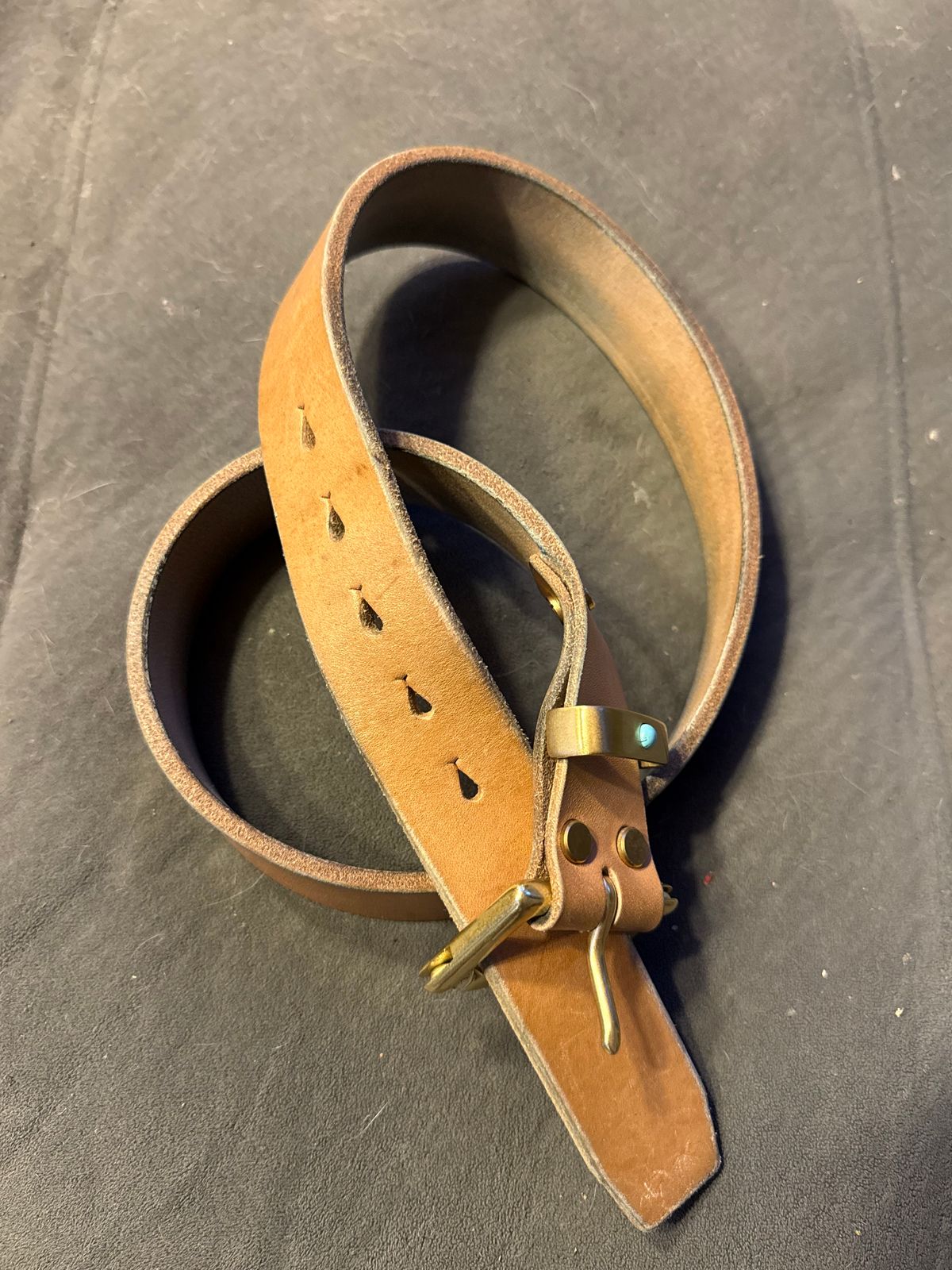 Photo by Oldskoolcowboy on February 5, 2026 of the Brass Blade Custom in J&FJ Bakers Oak Bark Bridle Butt 14oz.