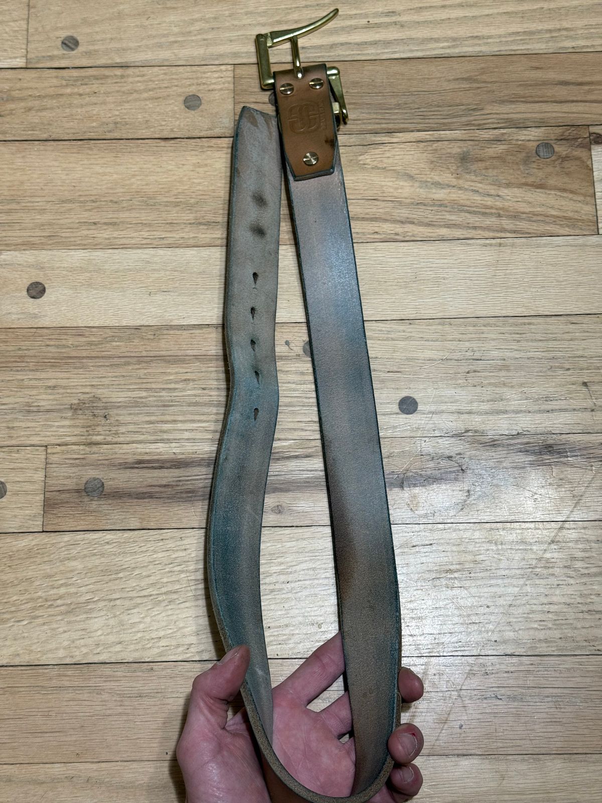 Photo by Oldskoolcowboy on April 5, 2026 of the Brass Blade Custom in J&FJ Bakers Oak Bark Bridle Butt 14oz.