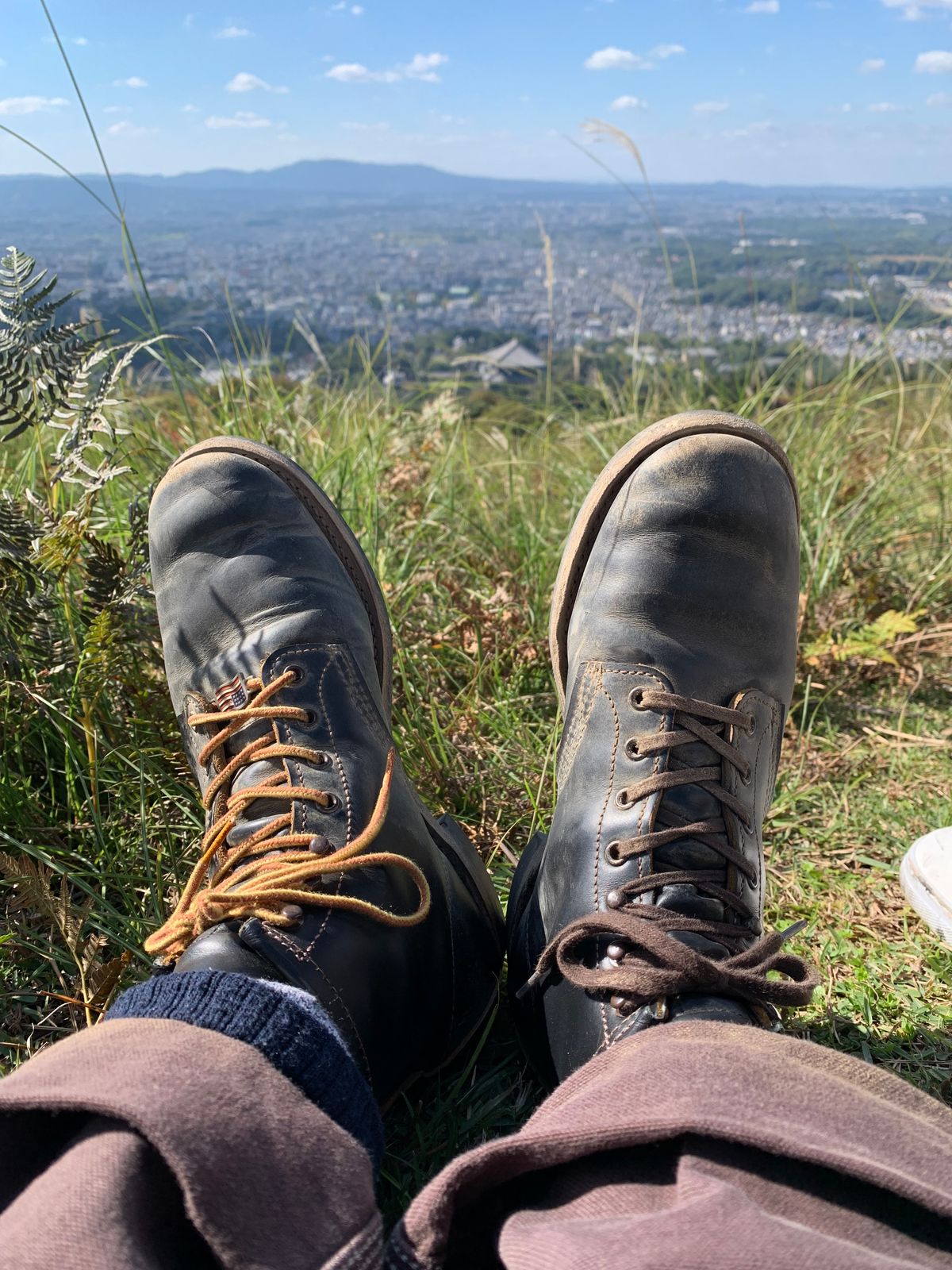 Photo by trizun on October 29, 2025 of the Red Wing Beckman Flatbox in S.B. Foot Black Klondike.