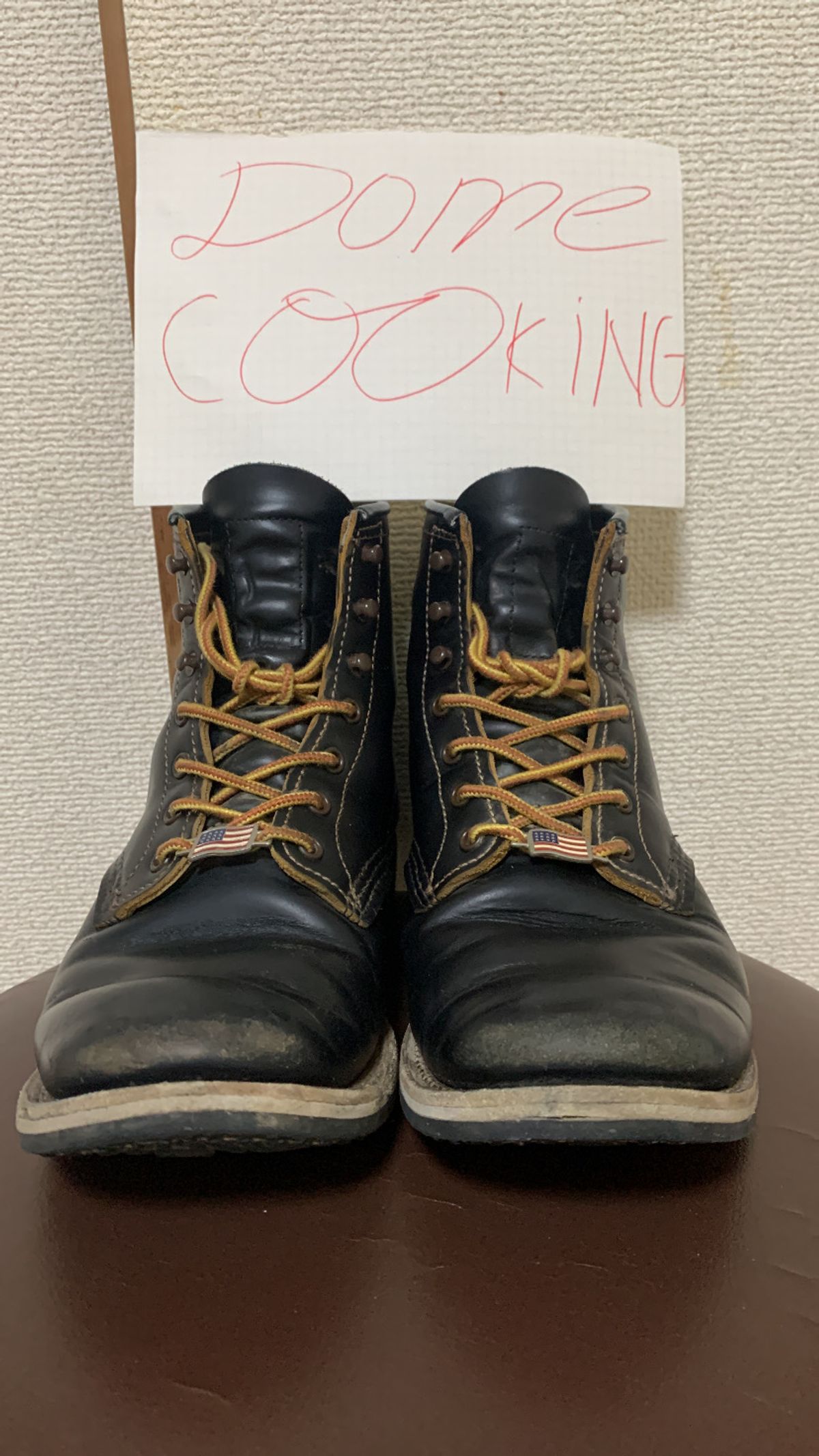 Photo by trizun on November 2, 2025 of the Red Wing Beckman Flatbox in S.B. Foot Black Klondike.