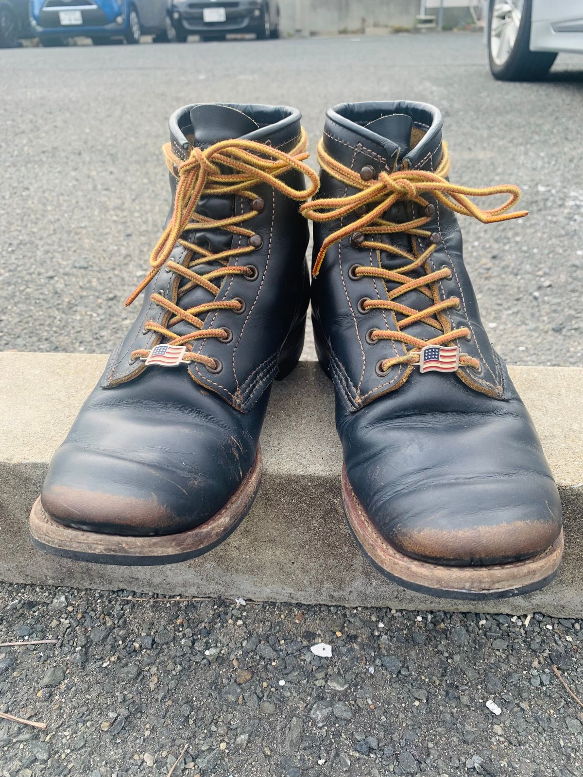 Photo by trizun on December 2, 2025 of the Red Wing Beckman Flatbox in S.B. Foot Black Klondike.