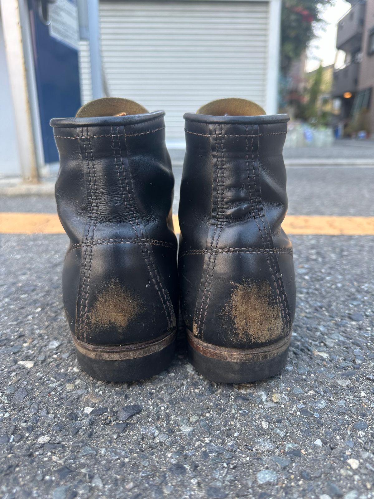 Photo by trizun on January 5, 2026 of the Red Wing Beckman Flatbox in S.B. Foot Black Klondike.