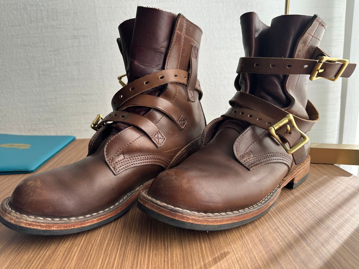 Photo by Nelot on December 8, 2024 of the Nicks Heritage TankerPro in Horween British Tan Chromexcel.