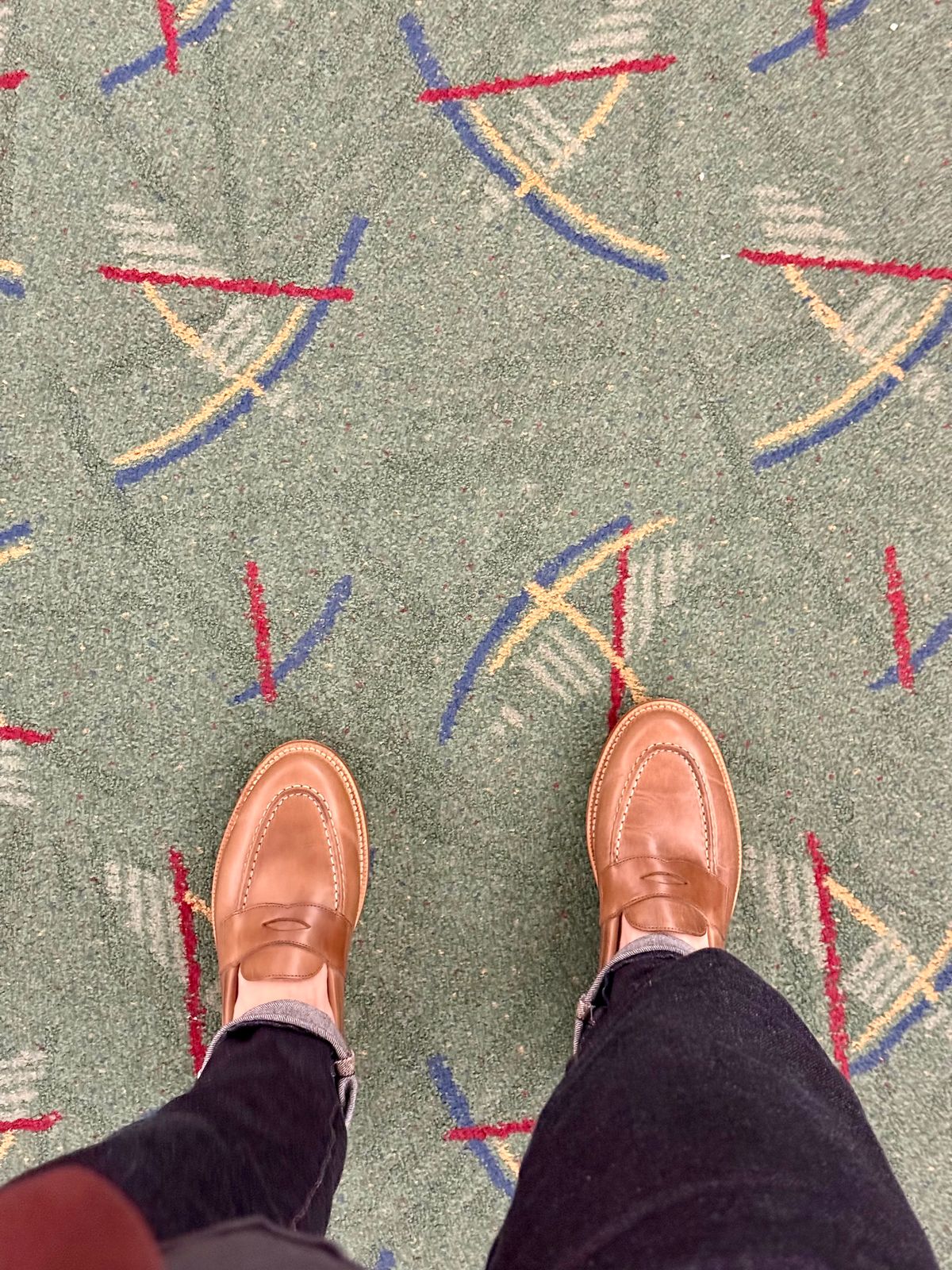 Photo by FirstAscent on March 31, 2025 of the Grant Stone Traveler Penny in Horween Dune Chromexcel.