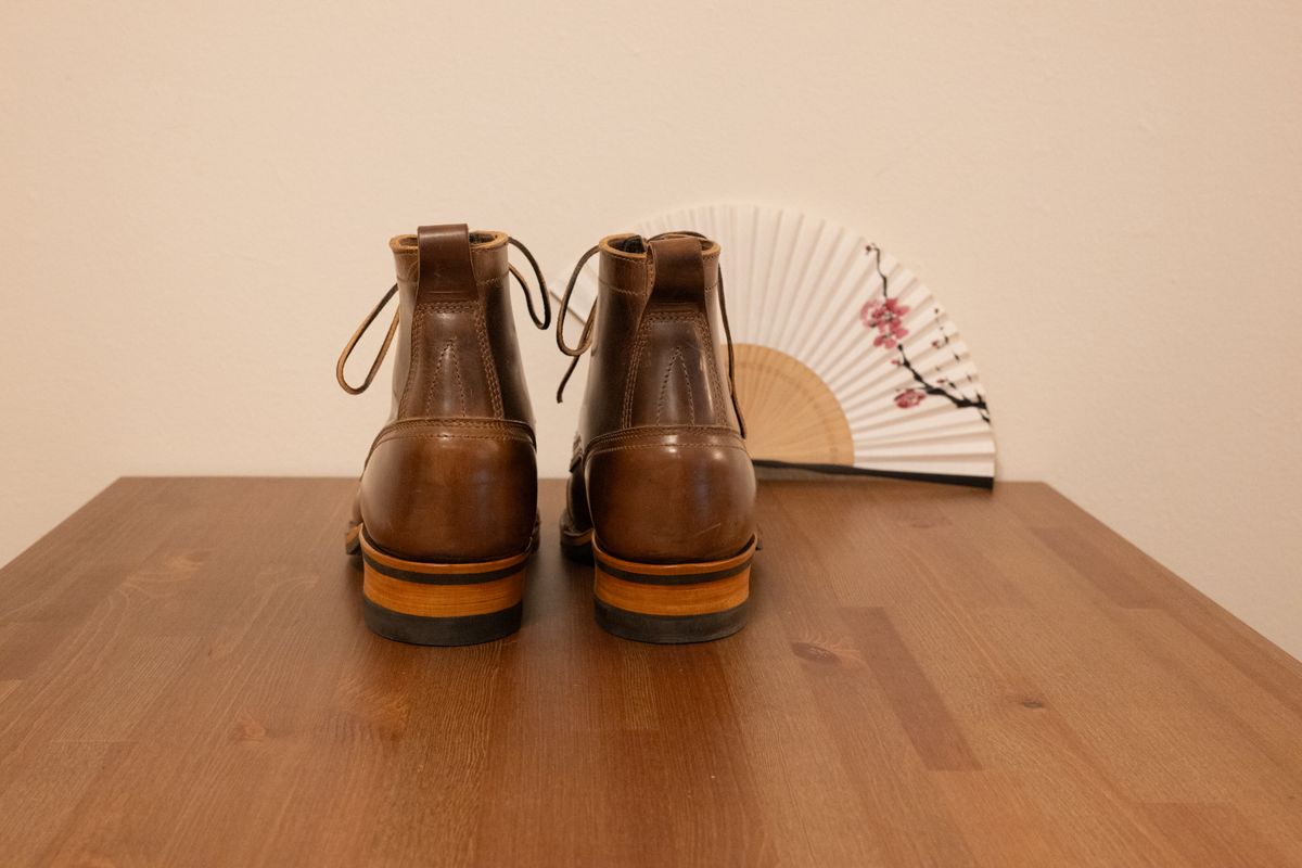 Photo by AR on October 2, 2024 of the Drew's Boots 6" Contractor Captoe in Rowdy Smooth.