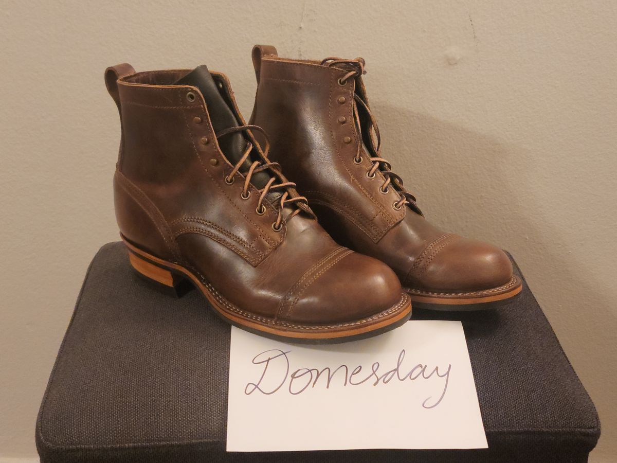Photo by AR on October 2, 2024 of the Drew's Boots 6" Contractor Captoe in Rowdy Smooth.