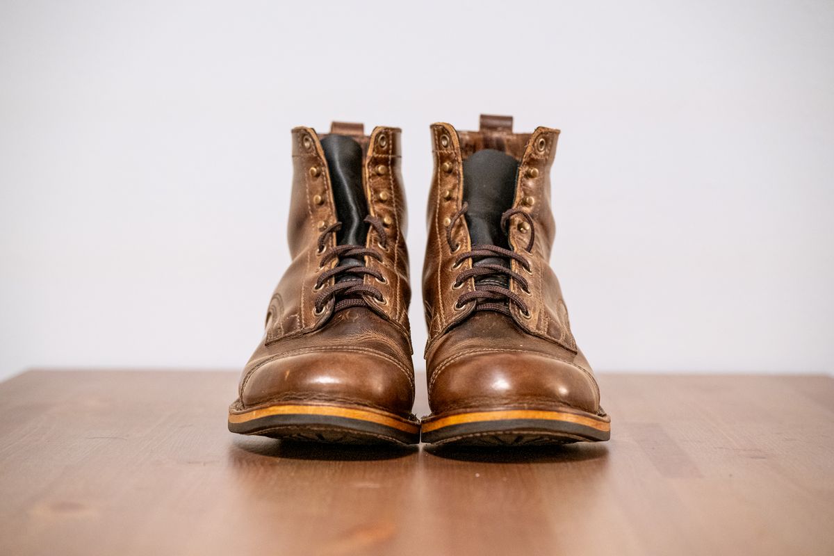 Photo by AR on November 1, 2024 of the Drew's Boots 6" Contractor Captoe in Rowdy Smooth.