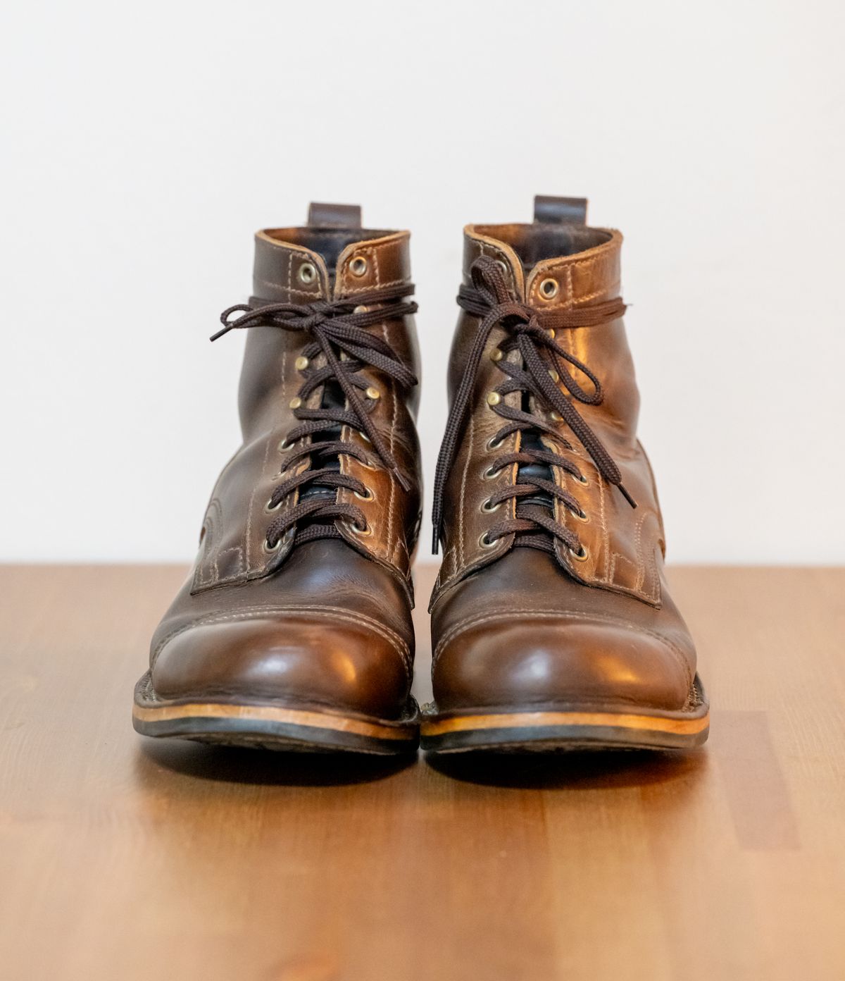 Photo by AR on December 3, 2024 of the Drew's Boots 6" Contractor Captoe in Rowdy Smooth.
