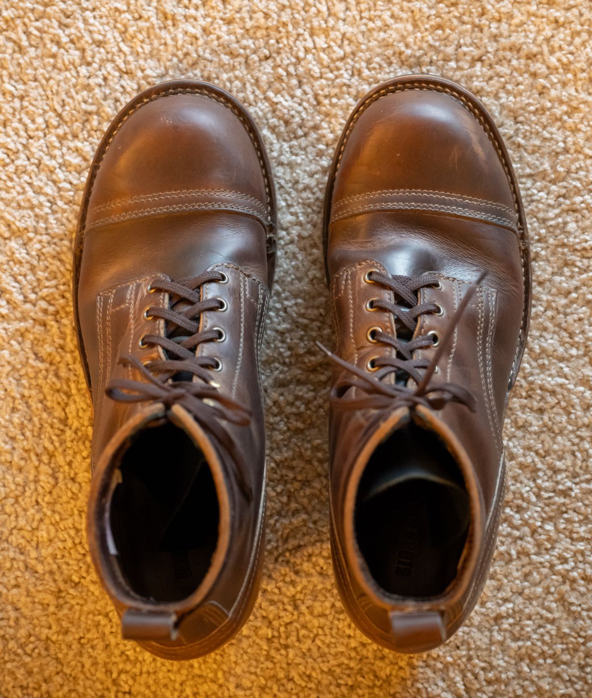 Photo by AR on March 2, 2025 of the Drew's Boots 6" Contractor Captoe in Rowdy Smooth.
