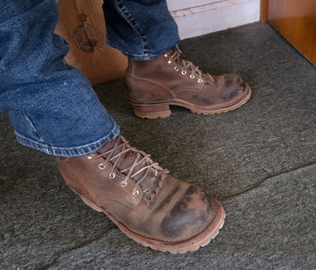 Photo by Tannery99 on March 28, 2026 of the Nicks Handmade Boots Wire Cutter in 1964 Brown Roughout.