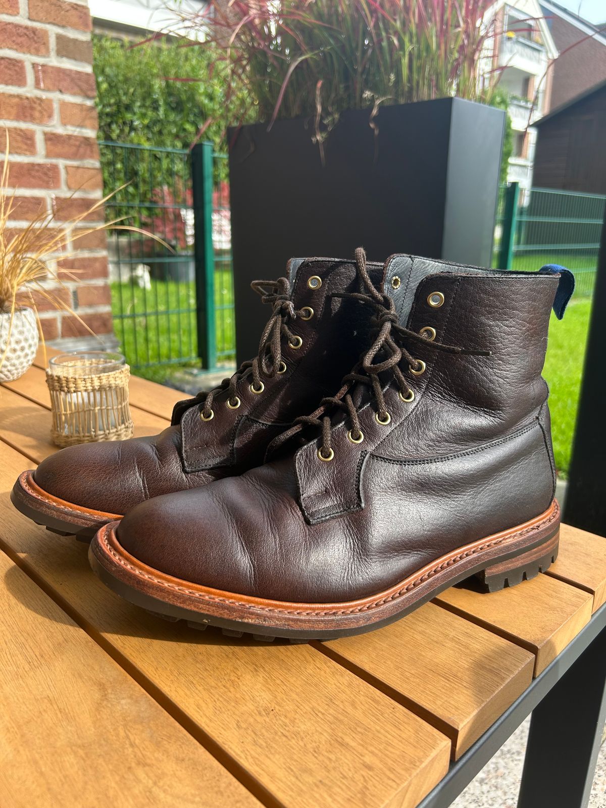 Photo by T_M_98 on October 7, 2024 of the Tricker's Burford Country Boot in Brown Albbueffel® Olivenleder®.